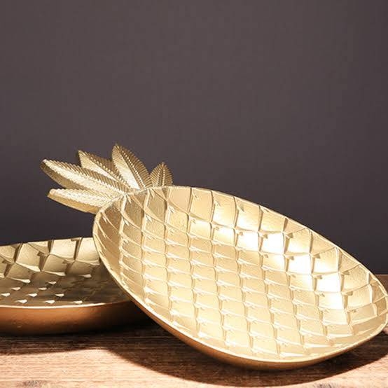Nordic Style Wooden Pineapple Tray
