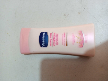 Vaseline Healthy White UV Lightening Lotion 100ml