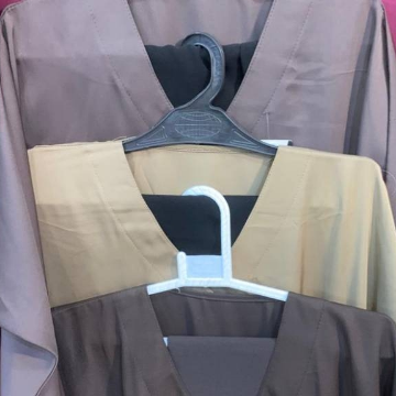 Front Open Gum Patti Abaya