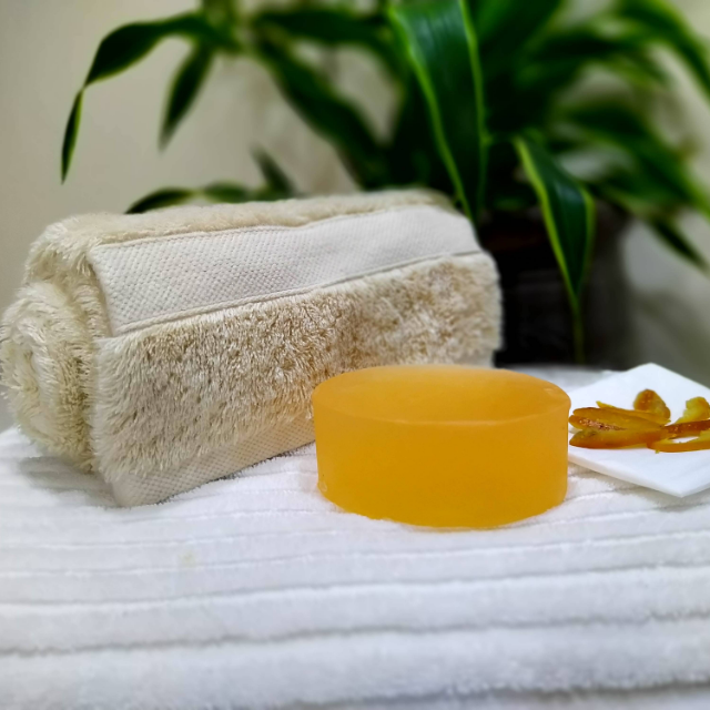Natureza Simple Handmade Orange Fresh Transparent Soap 120g