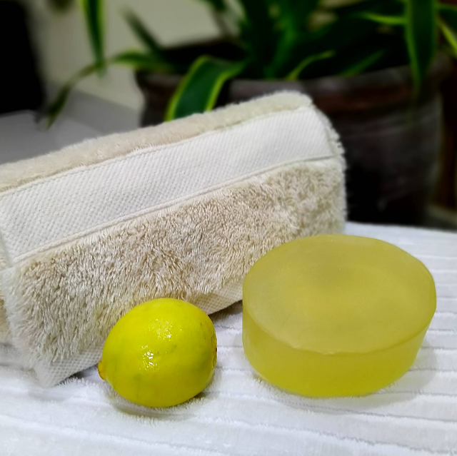 Natureza Simple Handmade Lemon Fresh Transparent Soap 120g
