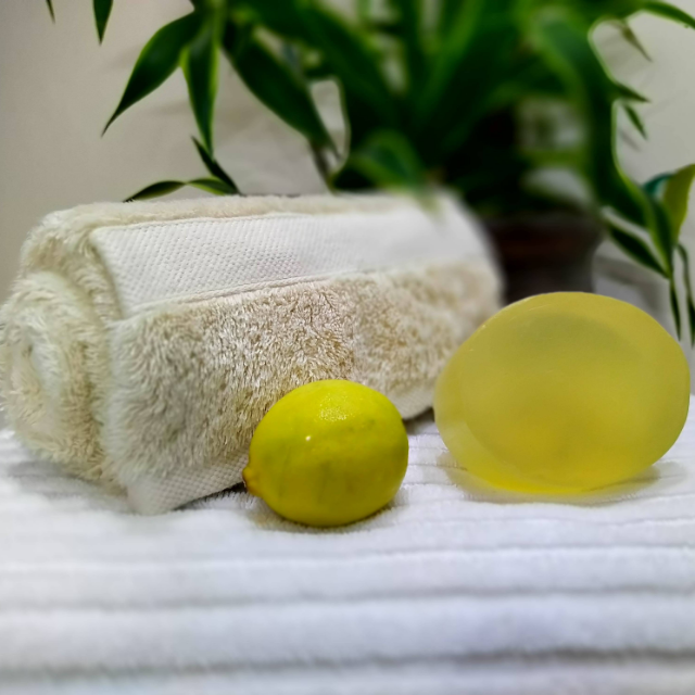 Natureza Simple Handmade Lemon Fresh Transparent Soap 120g