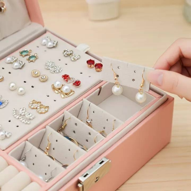 Leather Jewelery Storage Box