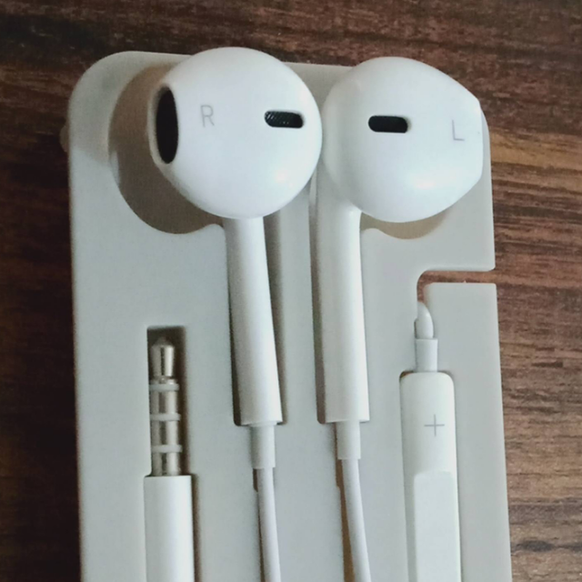 iOS / Android Earphone (Handsfree)