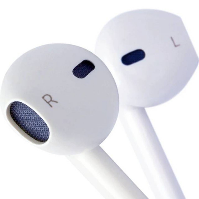 Apple Earpods 3.5mm Plug for iPhone / iPad / Android