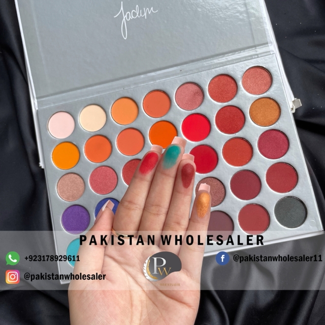 35 Colours Jaclyn Hill Palette