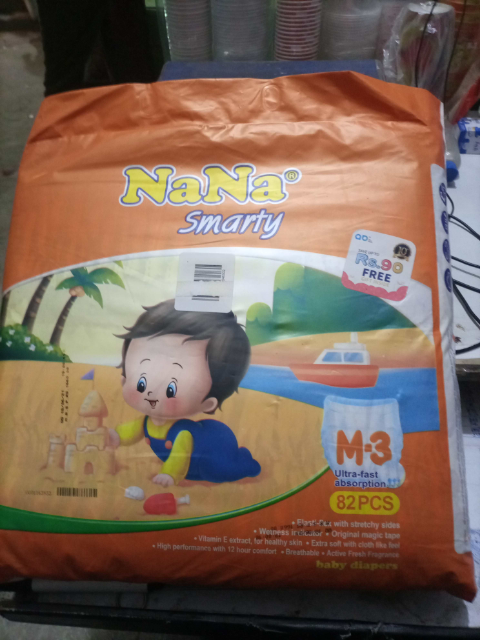 Nana Smarty Baby Diapers Medium 82 Pcs Size 3 Mega Pack