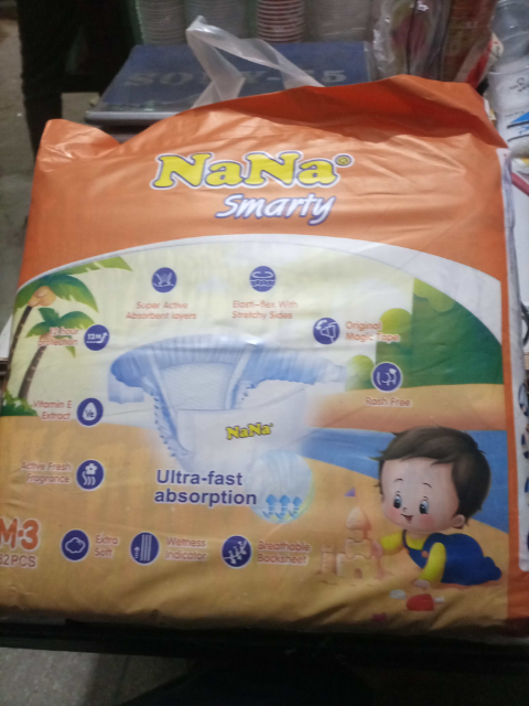 Nana Smarty Baby Diapers Medium 82 Pcs Size 3 Mega Pack