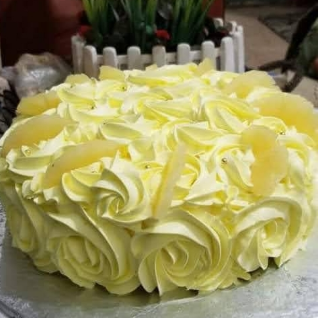Floral Pineapple Cream Cake