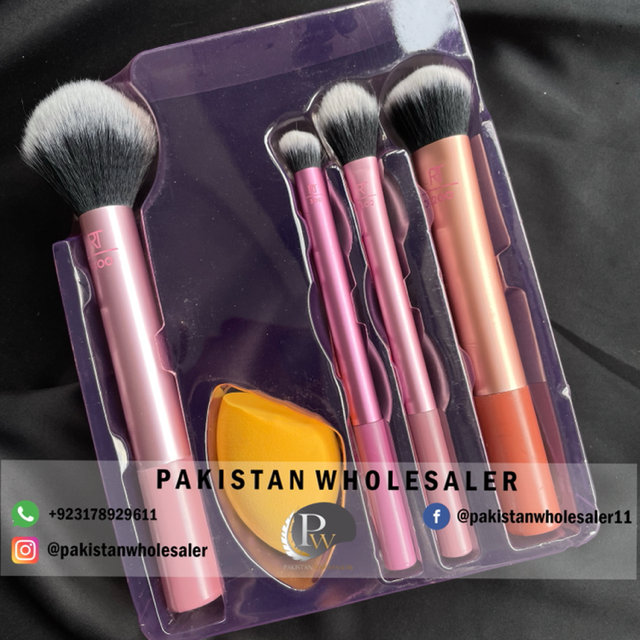 RT 4 in 1 Everyday Essentials Brush Set