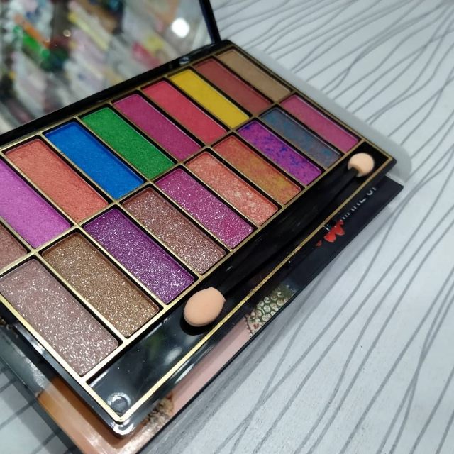 Eye Shade Kit - 20 Color - Eye Makeup - Eye Shadow - Eyeshad