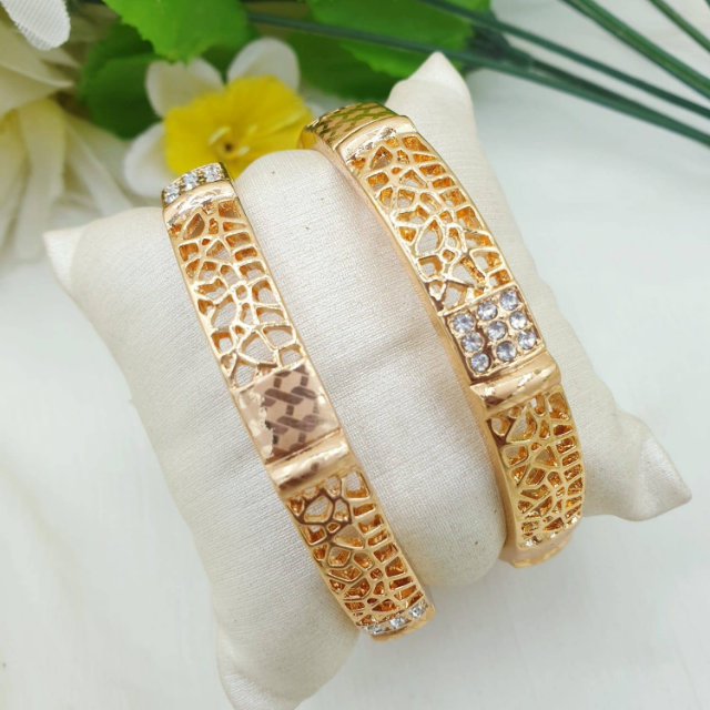 Kara Pair(Gold Plated)