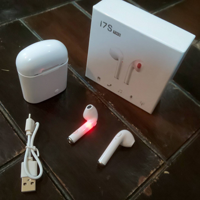 i7s Tws earbuds for android/iPhone