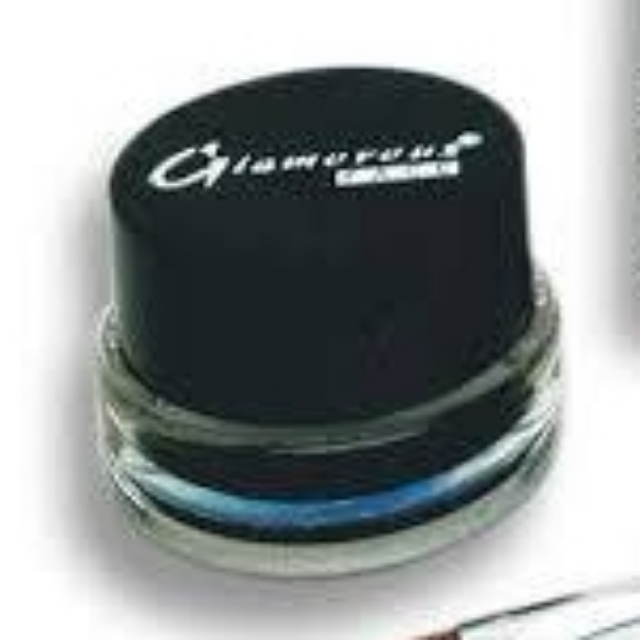 Glamorous Gel Eyeliner