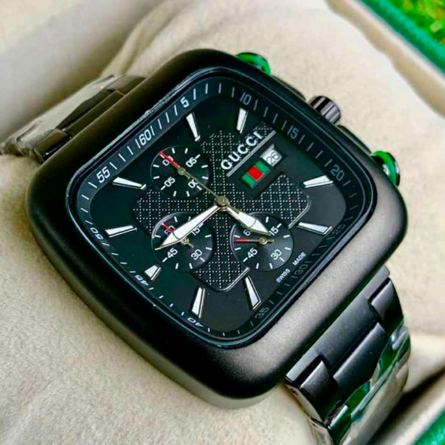 Gucci Square Shape Chain Watch.