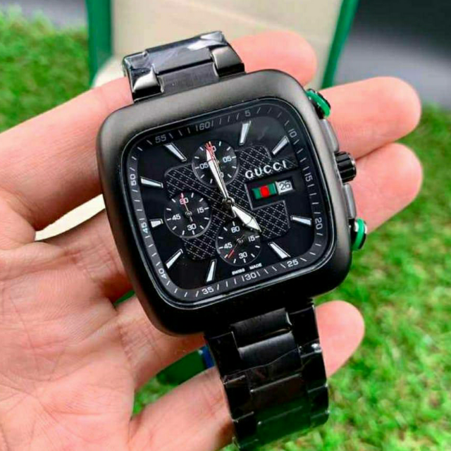 Gucci Square Shape Chain Watch.
