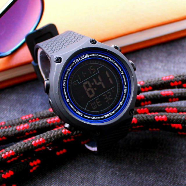 Taixun Day+date+week Waterproof Watch For Men.multi Colour.