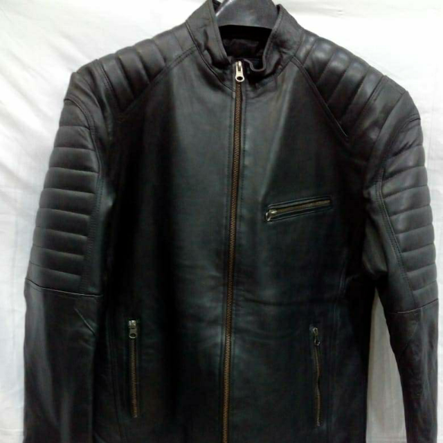 Original Leather Men T-shirts Different Sizes And Colours