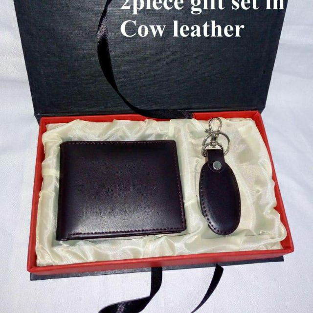 2 Piece Cow Leather Wallet Gift Set.1x Wallet+1x Key Chain.