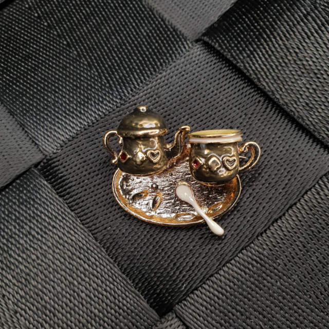 Tea Set Brooch