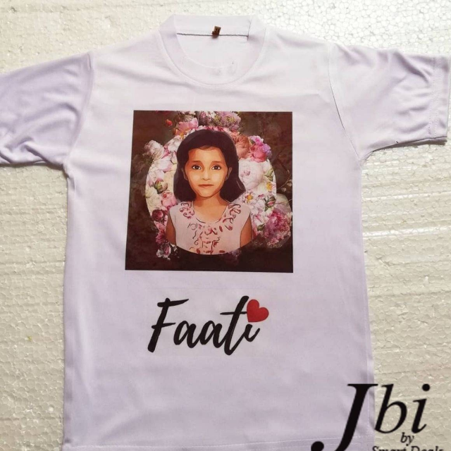 Kids Customize Picture Printed T-shirt
Size:- Small Medium L