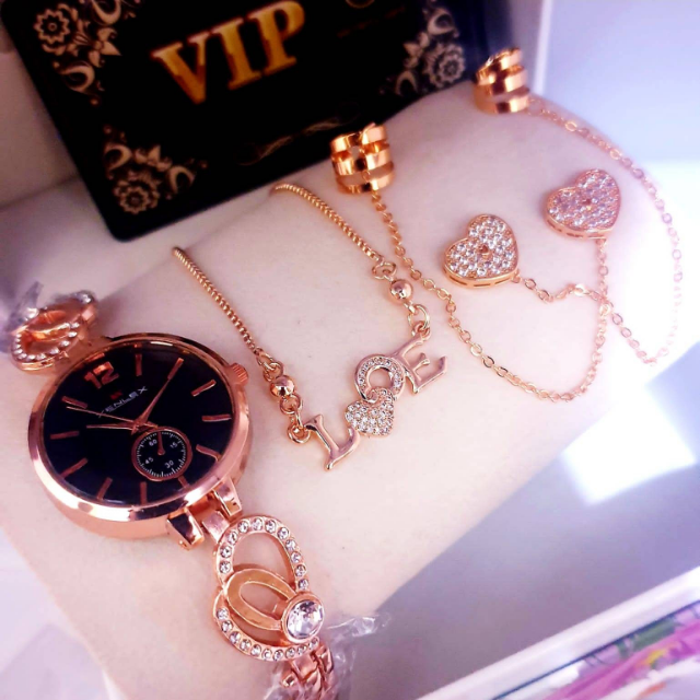 Watch With Ear Cuff And Locket