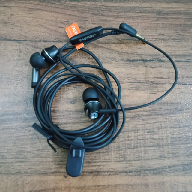 FASTER Stereo Sound Earphone FHF-10C