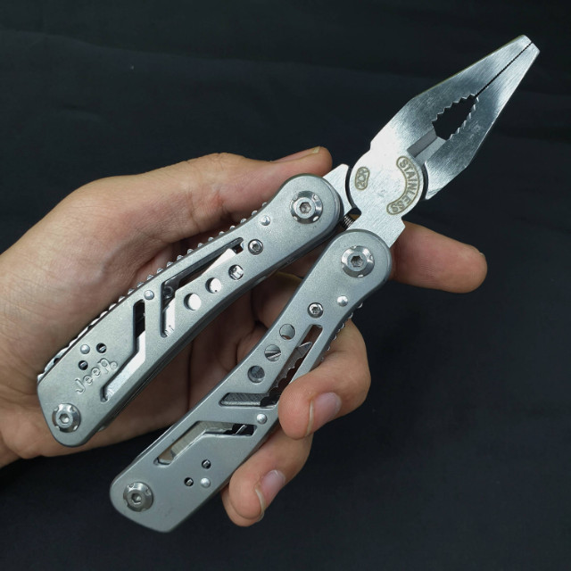 Jeep Multi-tool