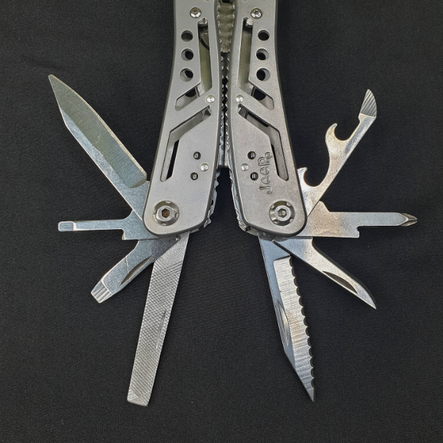 Jeep Multi-tool