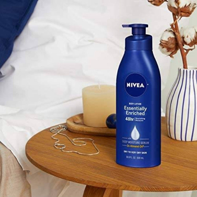 NIVEA Essentially Enriched Body Lotion