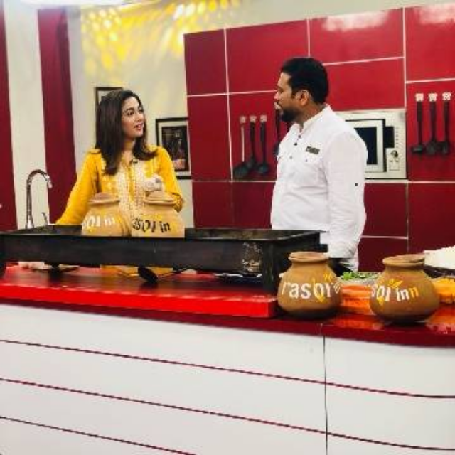 Special Chicken Matka Biryani Live