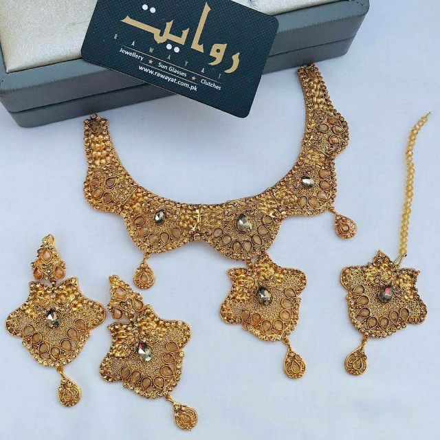 Bridal set
