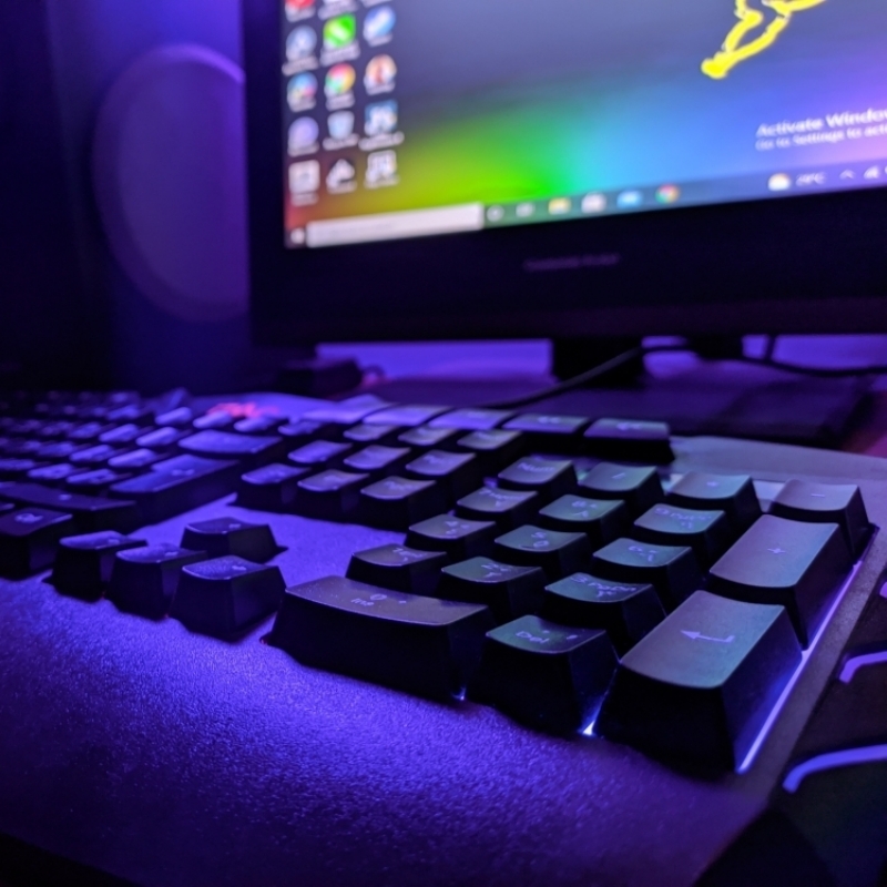 Gaming Keyboard RGB Mechanical Feeling - Itac