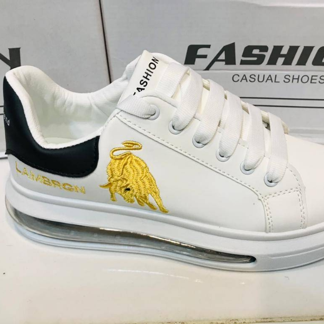 LAMBRGN Sneakers