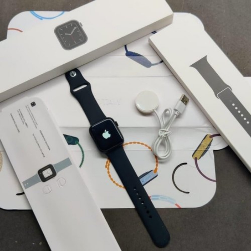 Apple Smart Watch With Apple Logo Series 7