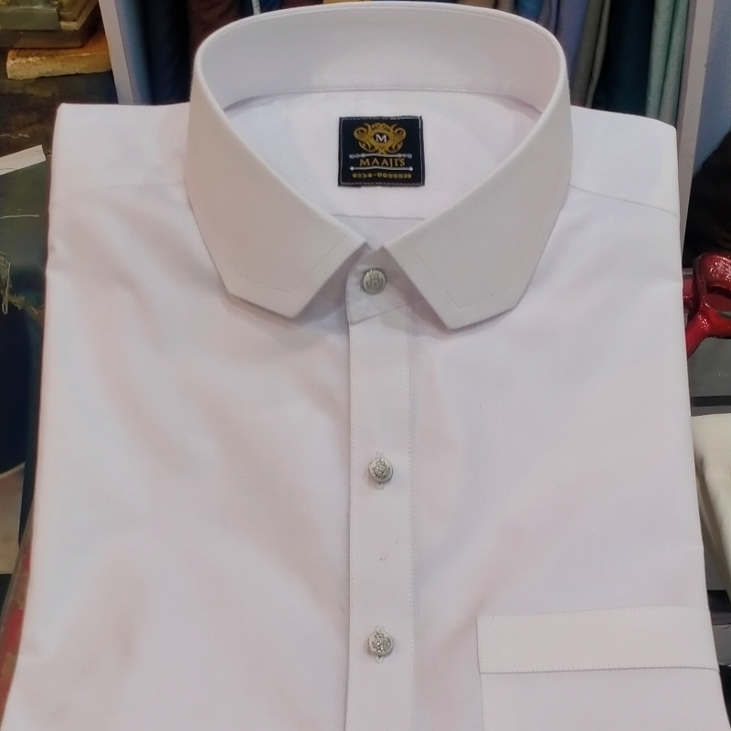 Men's cut collar dress shirt