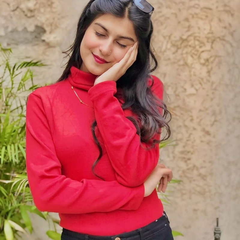 Redvine Turtle neck