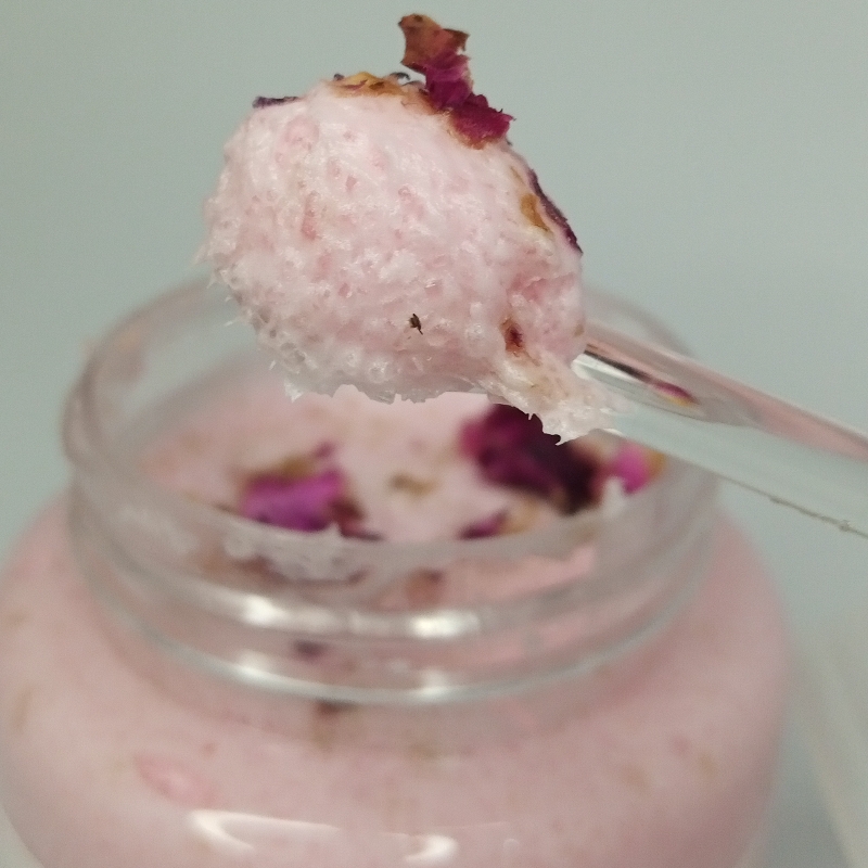 Rose Love - Foaming & Exfoliating Body Scrub.(reg)