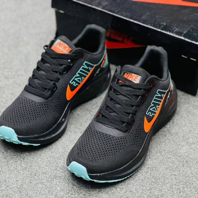 Nike Zoom X20