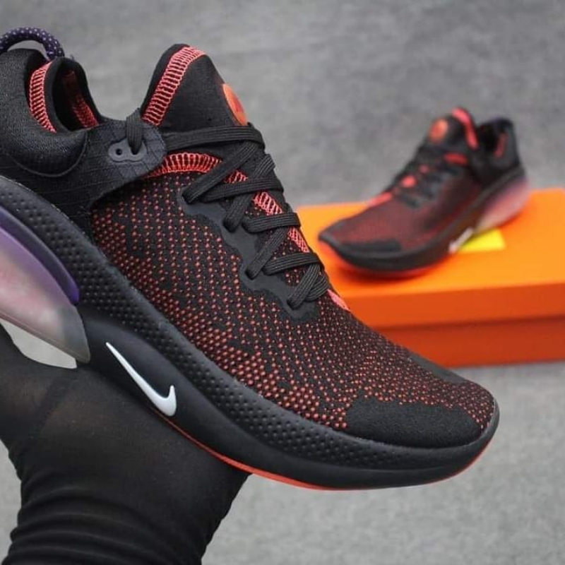 Nike Joyride Run Flyknit