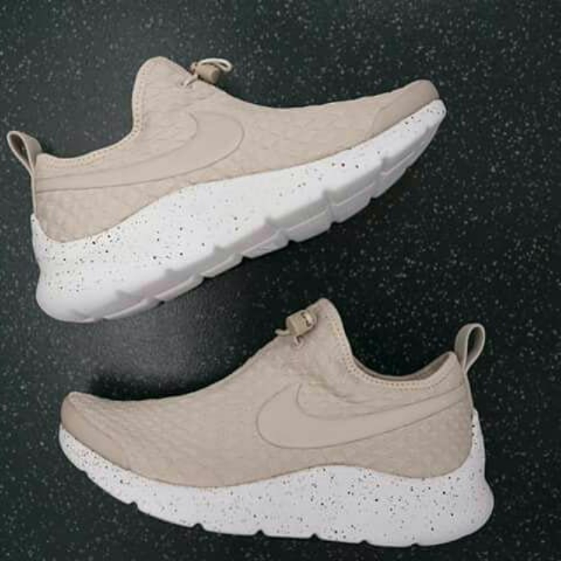Nike Aptare