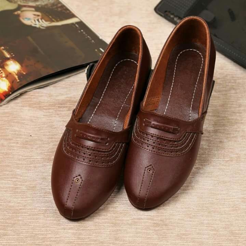Traditional Leather Khussa