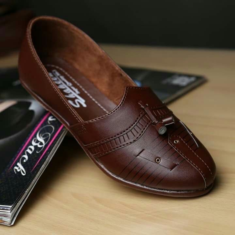 Traditional Leather Khussa