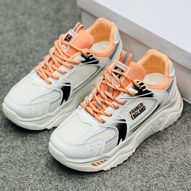 WOMEN'S SNEAKERS