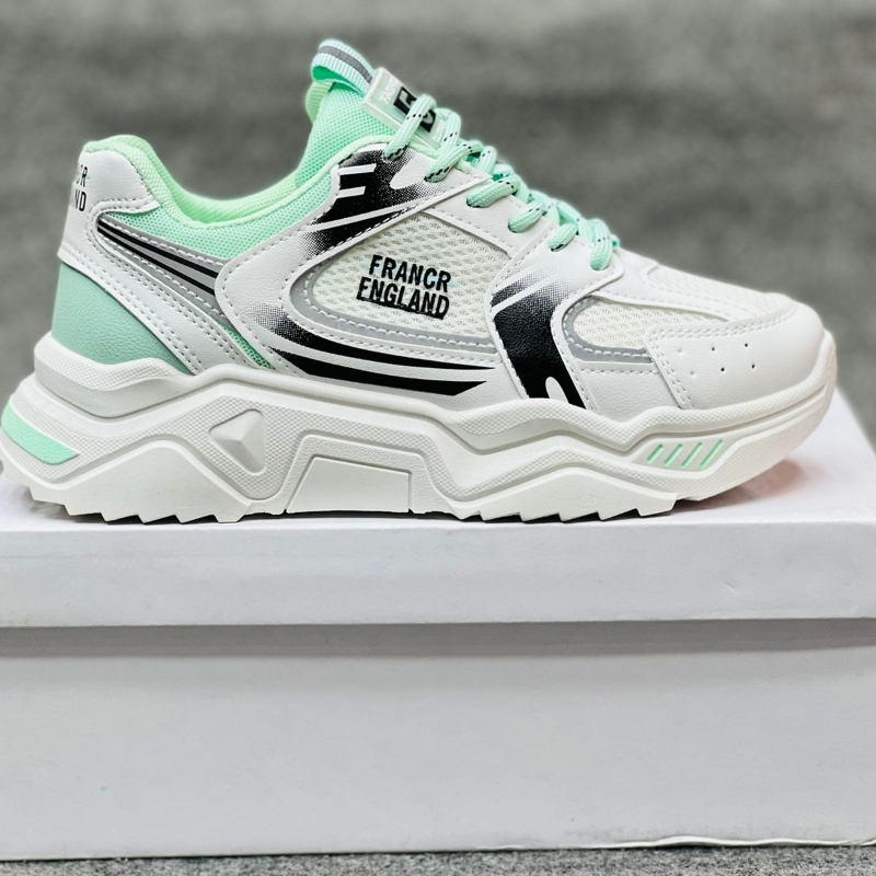 WOMEN'S SNEAKERS