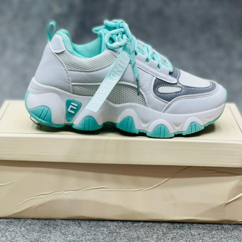 SNEAKERS FOR WOMEN