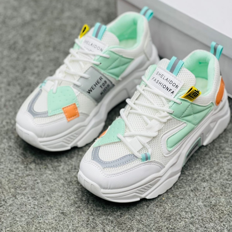 GIRLS SNEAKERS