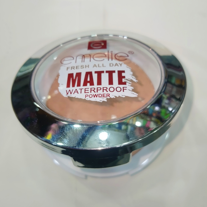 Emelie Fix Makeup Control Two Way Cake SPF 35