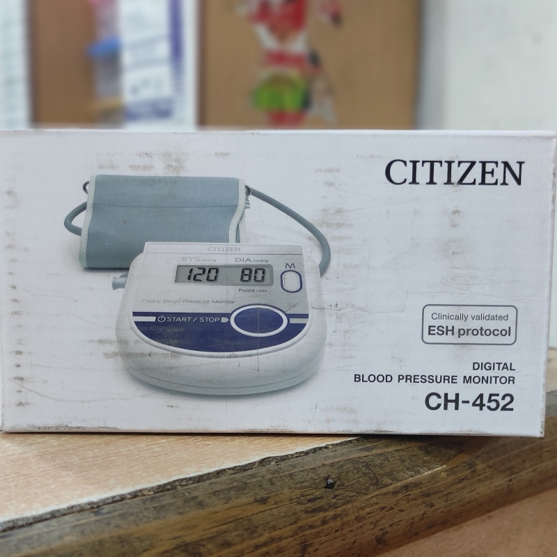 Citizen Blood Pressure Monitor CH-452