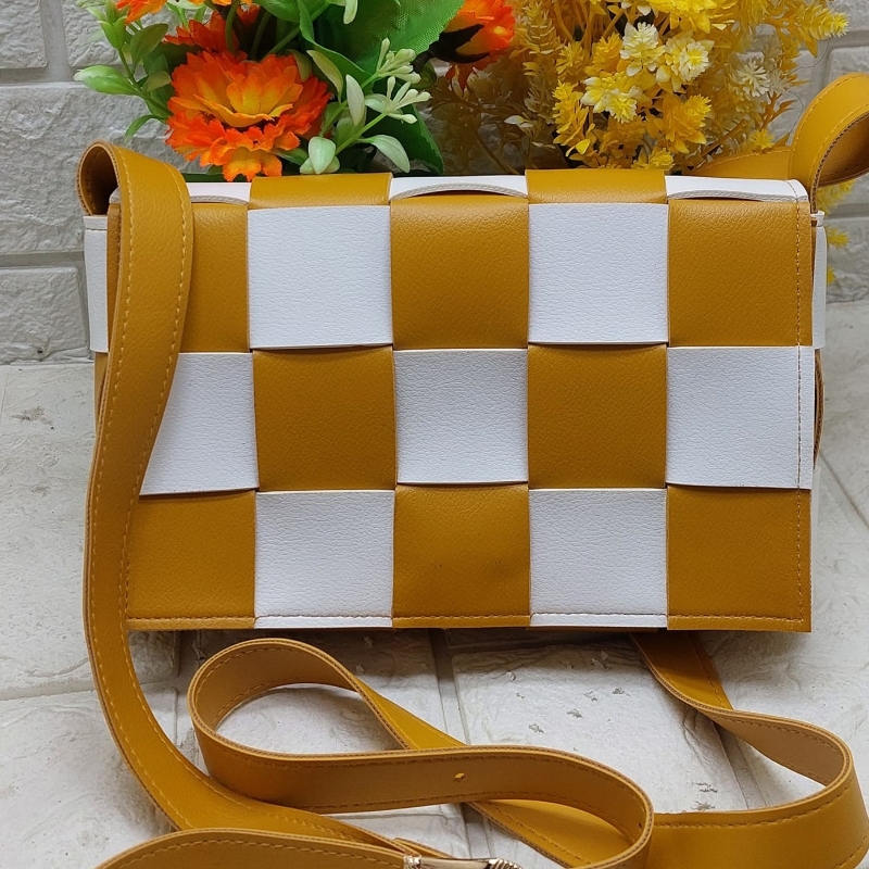 Cross body bag
